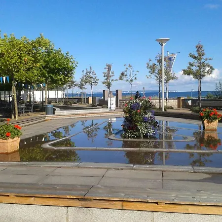Suedstrand Schwimmbadnutzung Und Sauna Göhren
